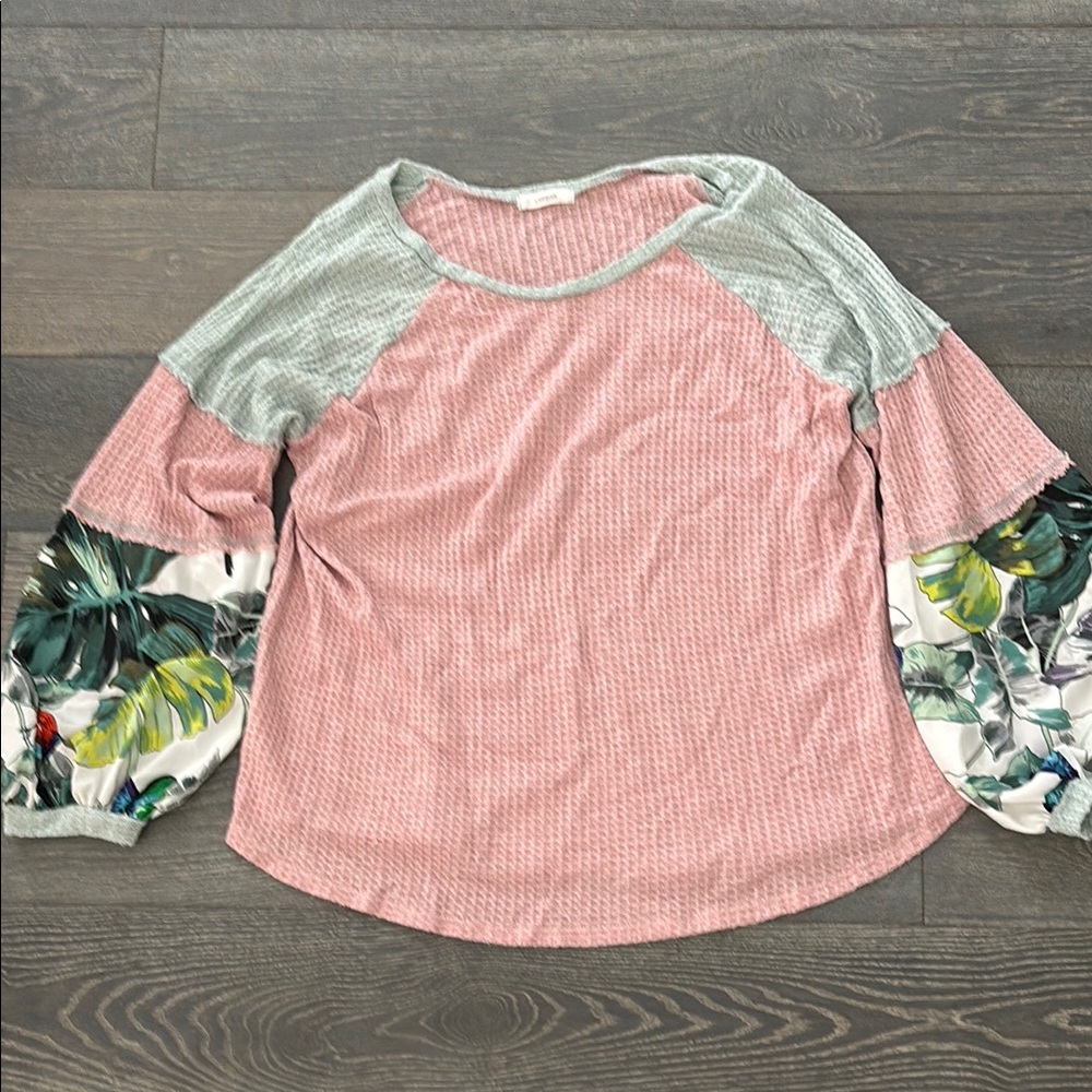 Pink and Green Women's Top wt76